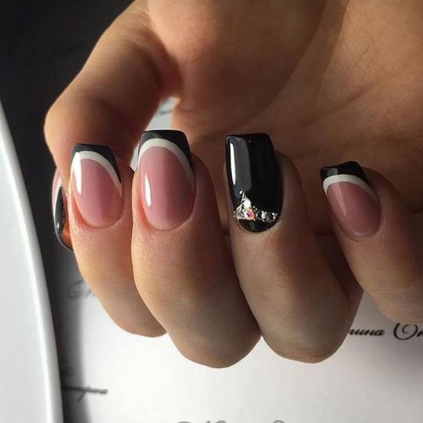 Amazing Black Prom Nail Ideas For Women