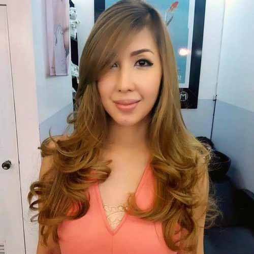 Amazing Brown Waves Hairstyle For Women