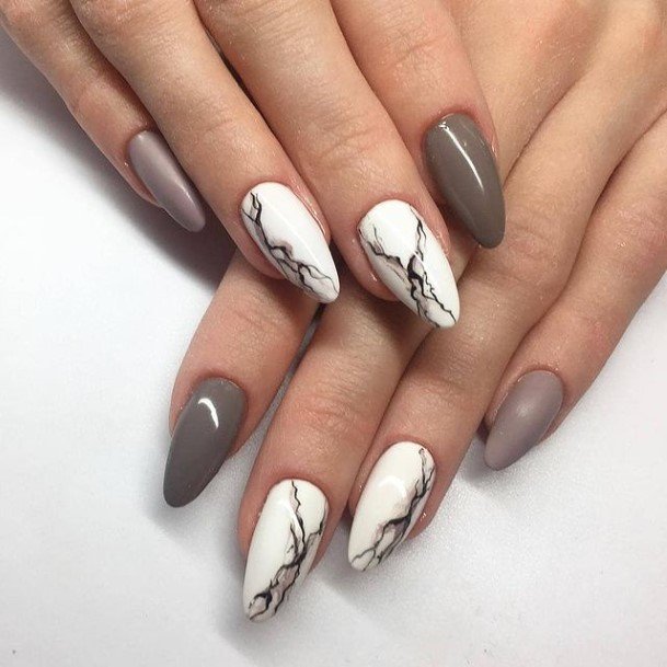 Amazing Casual Nail Ideas For Women