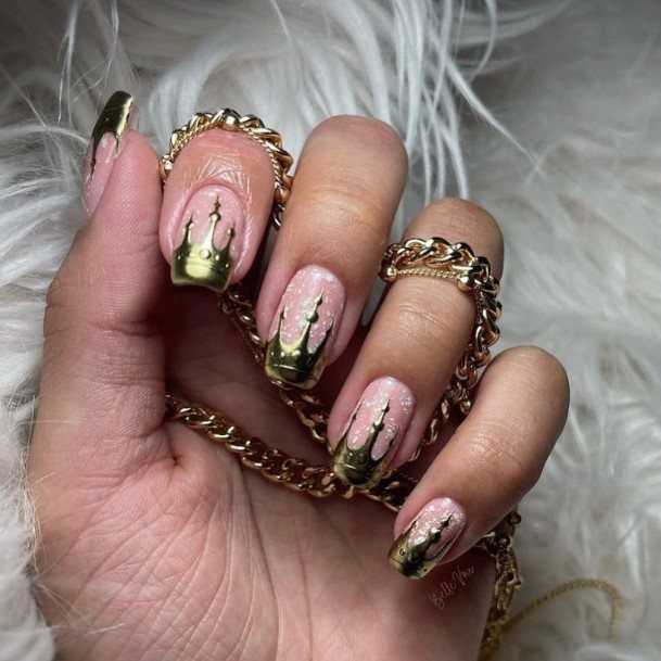 Amazing Crown Nail Ideas For Women