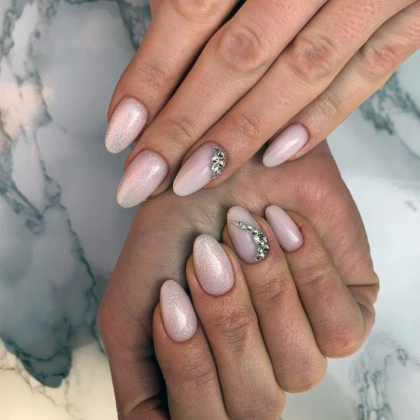 Amazing Crystals Nail Ideas For Women
