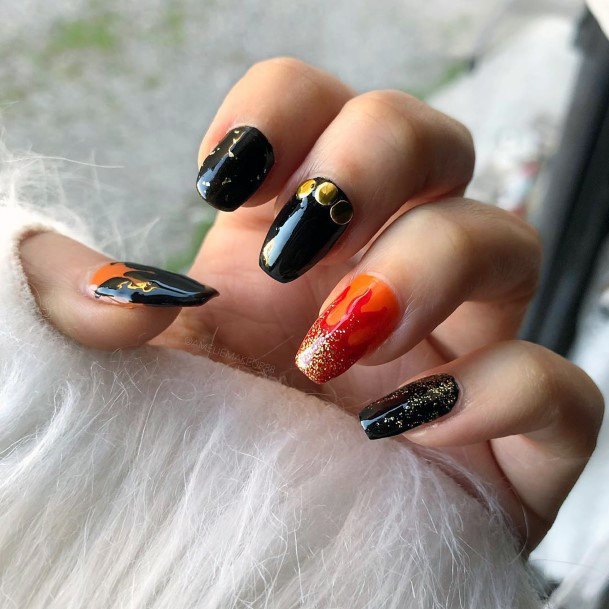 Amazing Fall October Orange And Black Nail Ideas For Girls