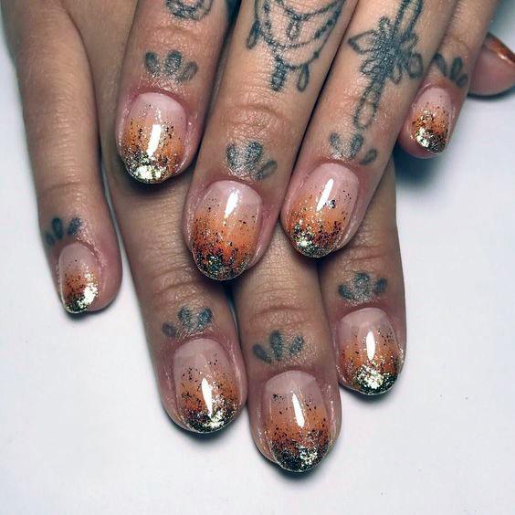 Amazing Fall Ombre Orange And Gold Nails Ideas For Ladies