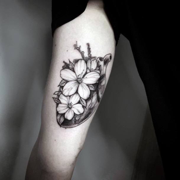 Amazing Flower Heart Tattoo Ideas For Women