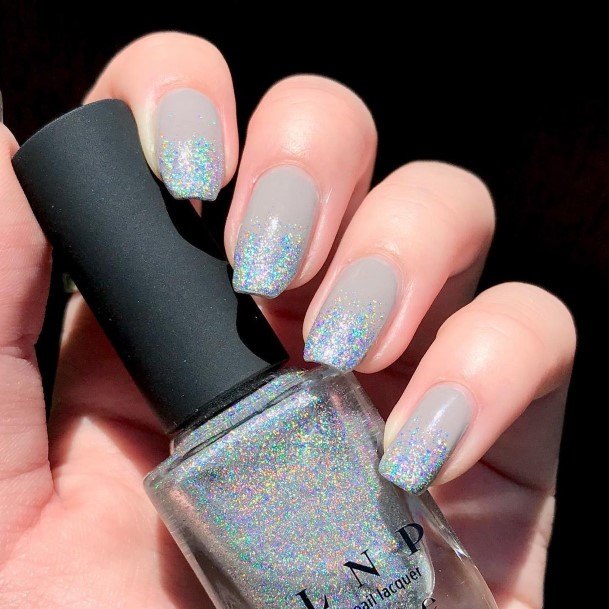 Amazing Glitter French Tip Nail Ideas For Women