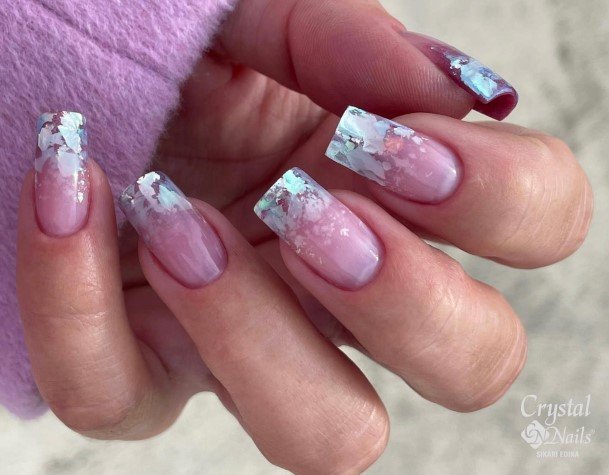 Amazing Glitter Ombre Nail Ideas For Women