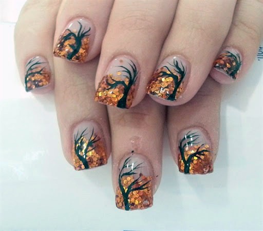 Amazing Golden Sequins And Black Tree Women Nails