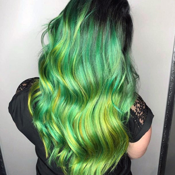 Amazing Green Hairstyles Ideas For Women