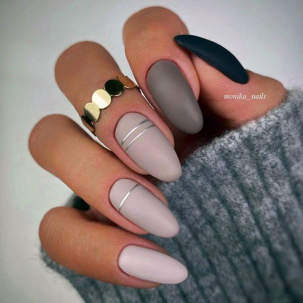 Amazing Grey Dress Nail Ideas For Women