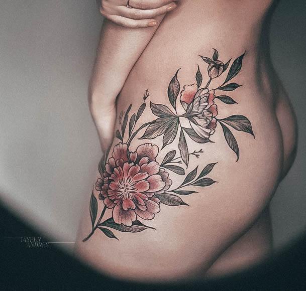 Amazing Hip Tattoo Ideas For Women Floral