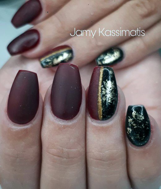 Amazing Maroon And Black Nail Ideas For Women