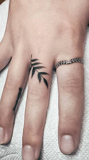 Amazing Miniature Tattoo Ideas For Women