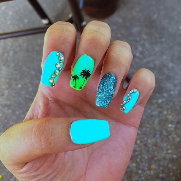 Top 60 Best Palm Tree Nail Ideas For Women - Breezy Beach Designs