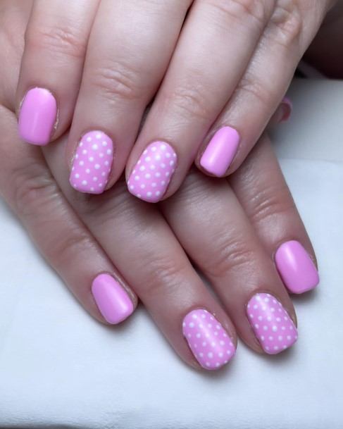 Amazing Polka Dot Nail Ideas For Women