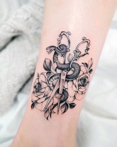 Amazing Scissors Tattoo Ideas For Women