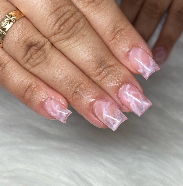 Amazing Short Pink Nail Ideas For Women