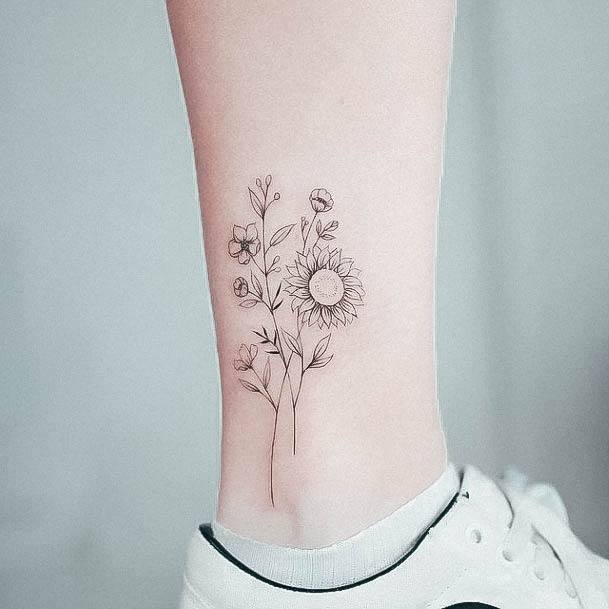 Amazing Simple Flower Tattoo Ideas For Women