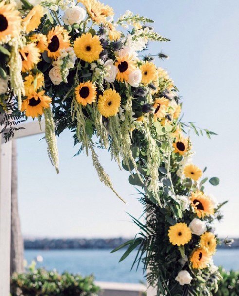 Top 50 Best Sunflower Wedding Ideas - Happy Bright Florals