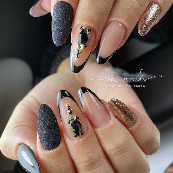 Amazing Tan Beige Dress Nail Ideas For Women