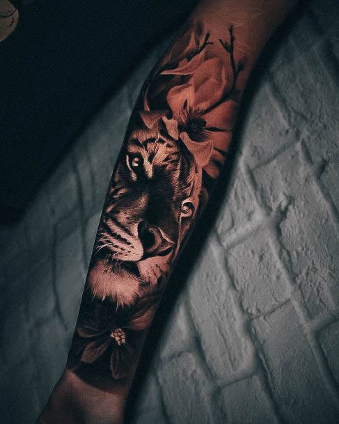 Amazing Tattoo For Ladies Sleeve