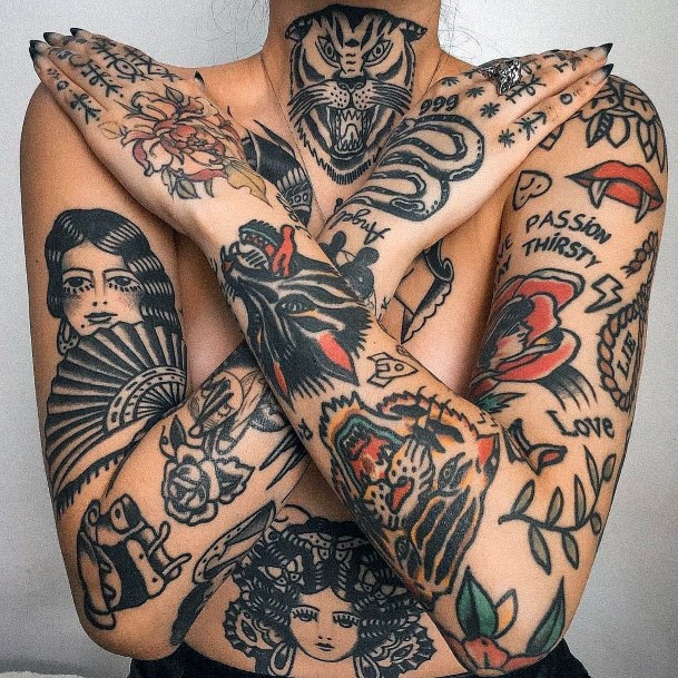 Amazing Traditional Tattoo Womens Body