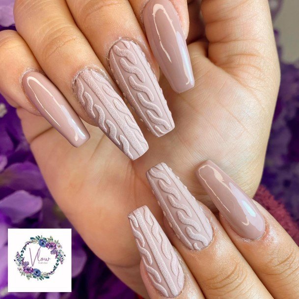 Amazing Velvet Nail Ideas For Women