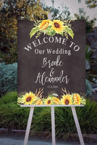 Amazing Welcome Chalk Board Sunflower Design Wedding Sign Ideas