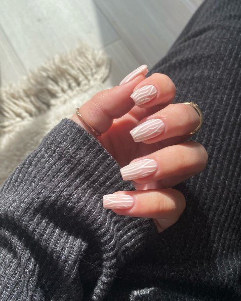 Amazing White And Nude Nail Ideas For Women