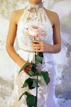 Angelic Gorgeous Single Rose Wedding Bouquet Ideas