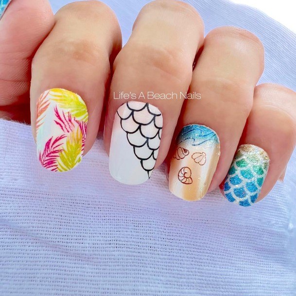 Appealing Womens Beach Nails