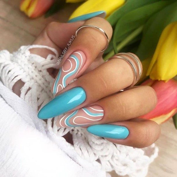 Appealing Womens Brilliant Nails