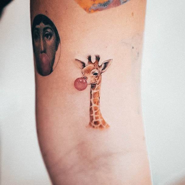 Appealing Womens Cool Small Tattoos Giraffe