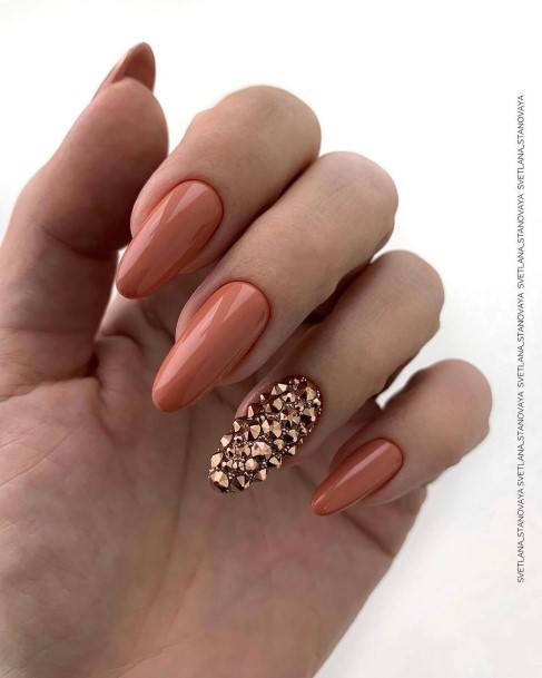 Appealing Womens Gold Nails