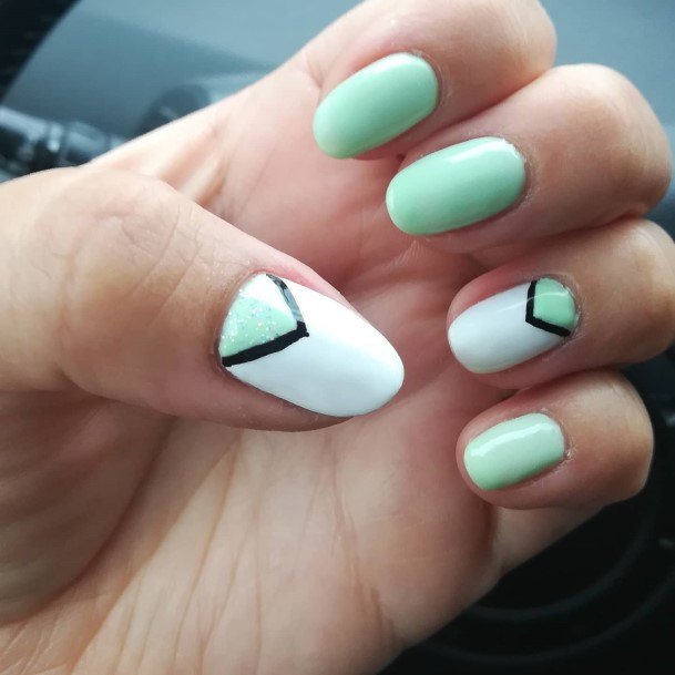 Appealing Womens Green And White Nails
