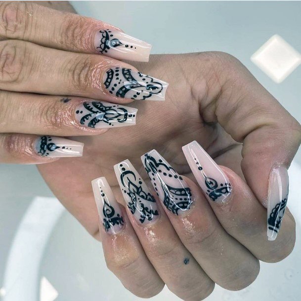 Appealing Womens Henna Nails