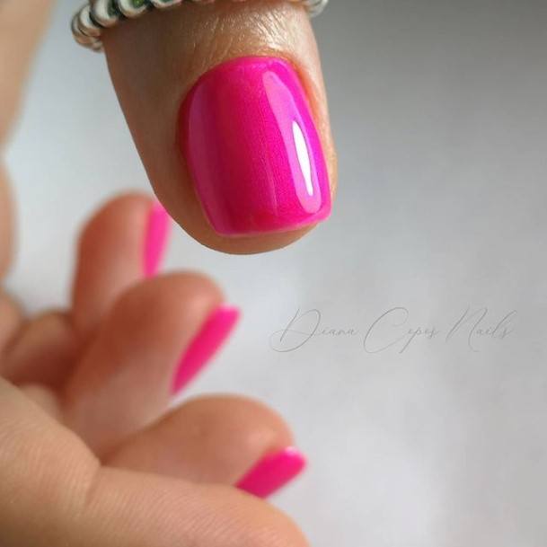 Appealing Womens Neat Nails