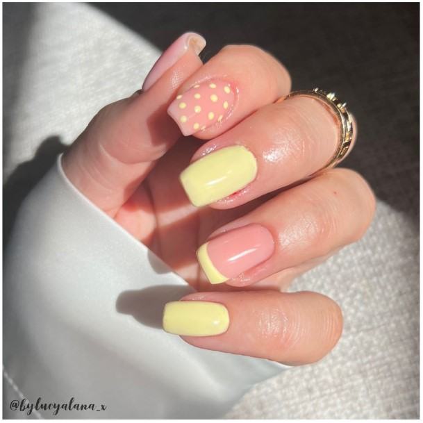 Appealing Womens Polka Dot Nails