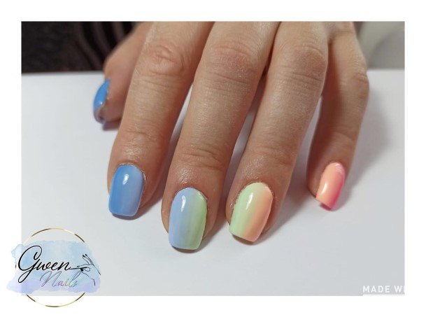 Appealing Womens Rainbow Nails