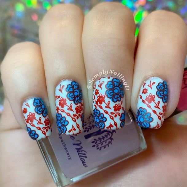 Appealing Womens Red And Blue Nails