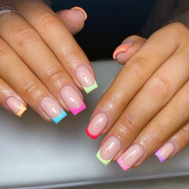 Appealing Womens Short Summer Nails