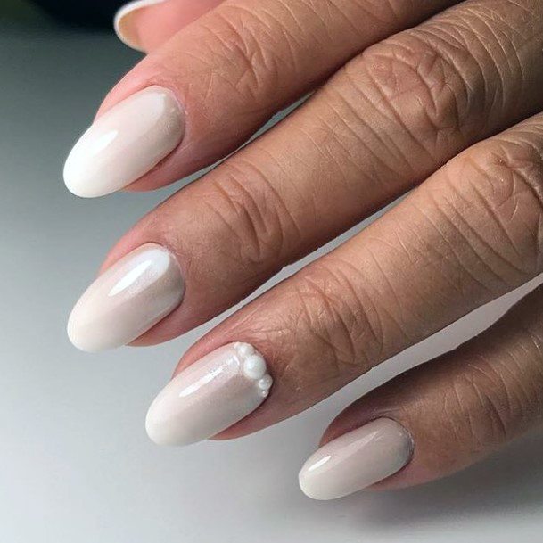 Appealing Womens White Prom Nails