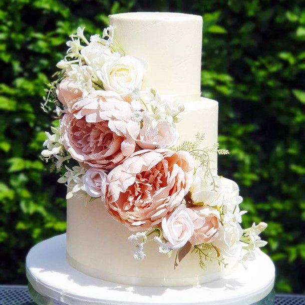 Aromatic Flowers Red Velvet Wedding Cake