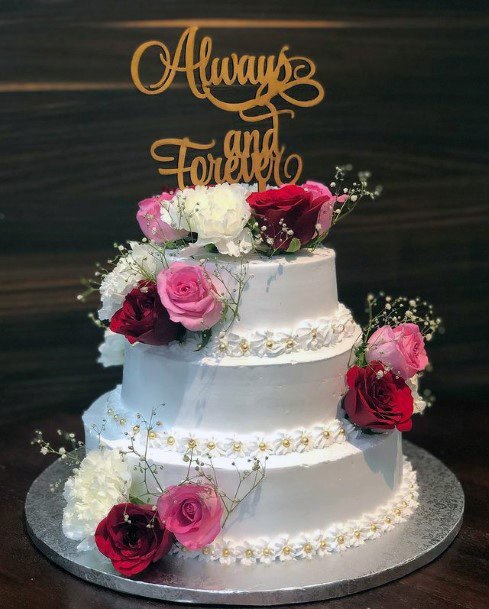 Aromatic Roses On 3 Tier Wedding Cake Women