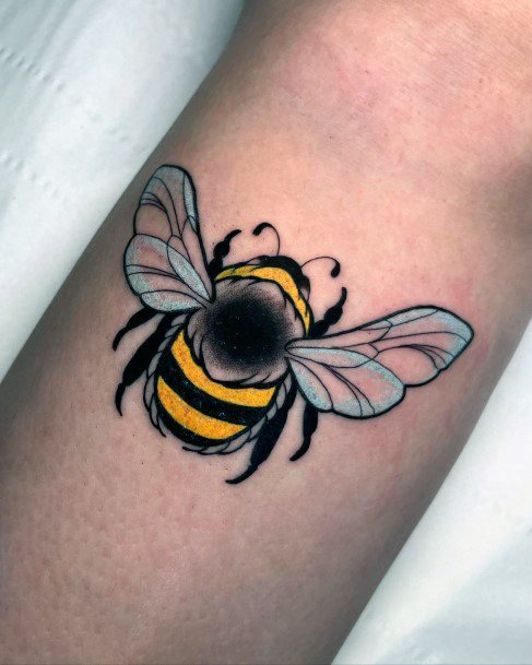 Art Bee Tattoo Designs For Girls