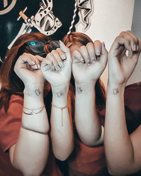 Art Friendship Tattoo Designs For Girls