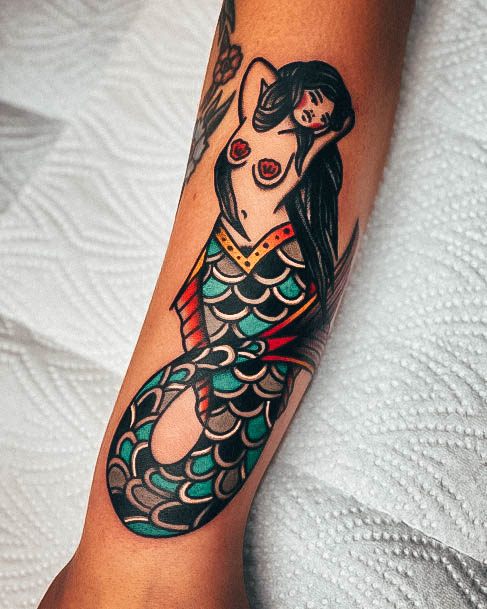 Art Nautical Tattoo Designs For Girls