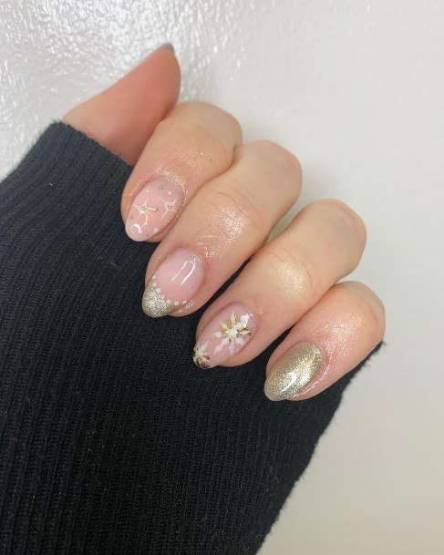 Artistic Christmas Gel Nail On Woman