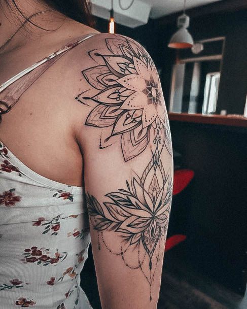 Top 100 Best Flower Shoulder Tattoos For Women - Floral Female Design Ideas