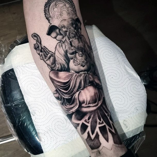 Artistic Ganesha Tattoo On Woman