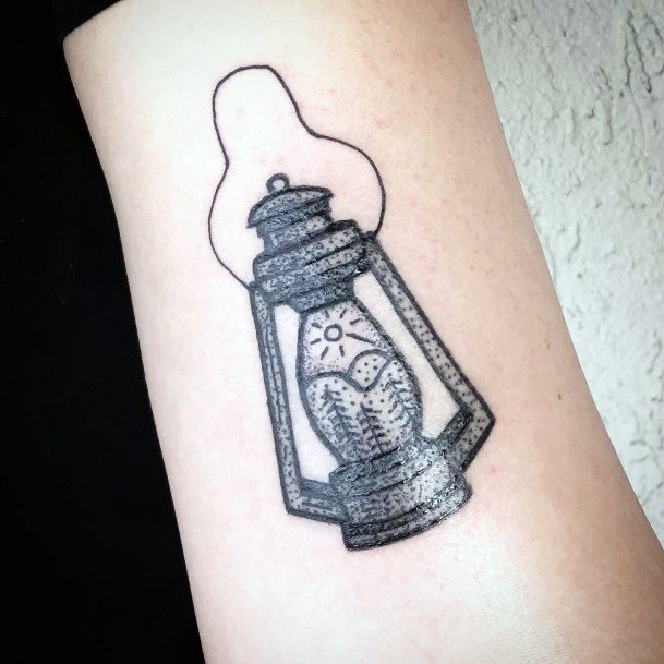 Artistic Lantern Tattoo On Woman